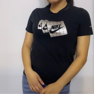 Black Nike Shirt (Kids M)